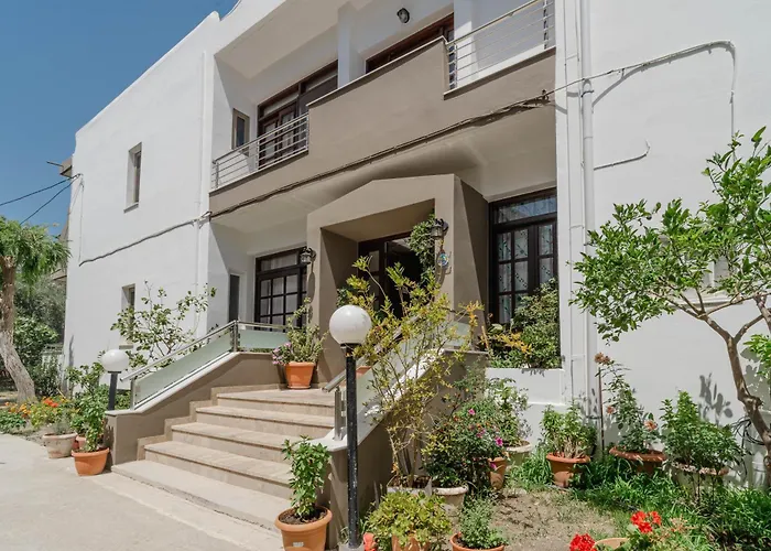 Apartment: Manos Studios